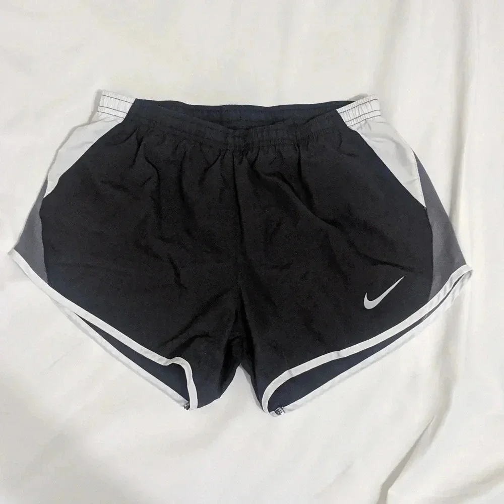 Nike Dri Fit Tempo Running Shorts, Color Black/White Size S